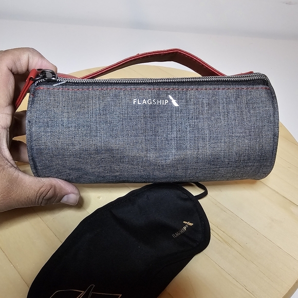 American Airlines Flagship Toiletries Bag Gray W Red And Eye Mask Ear Plugs - Picture 4 of 6
